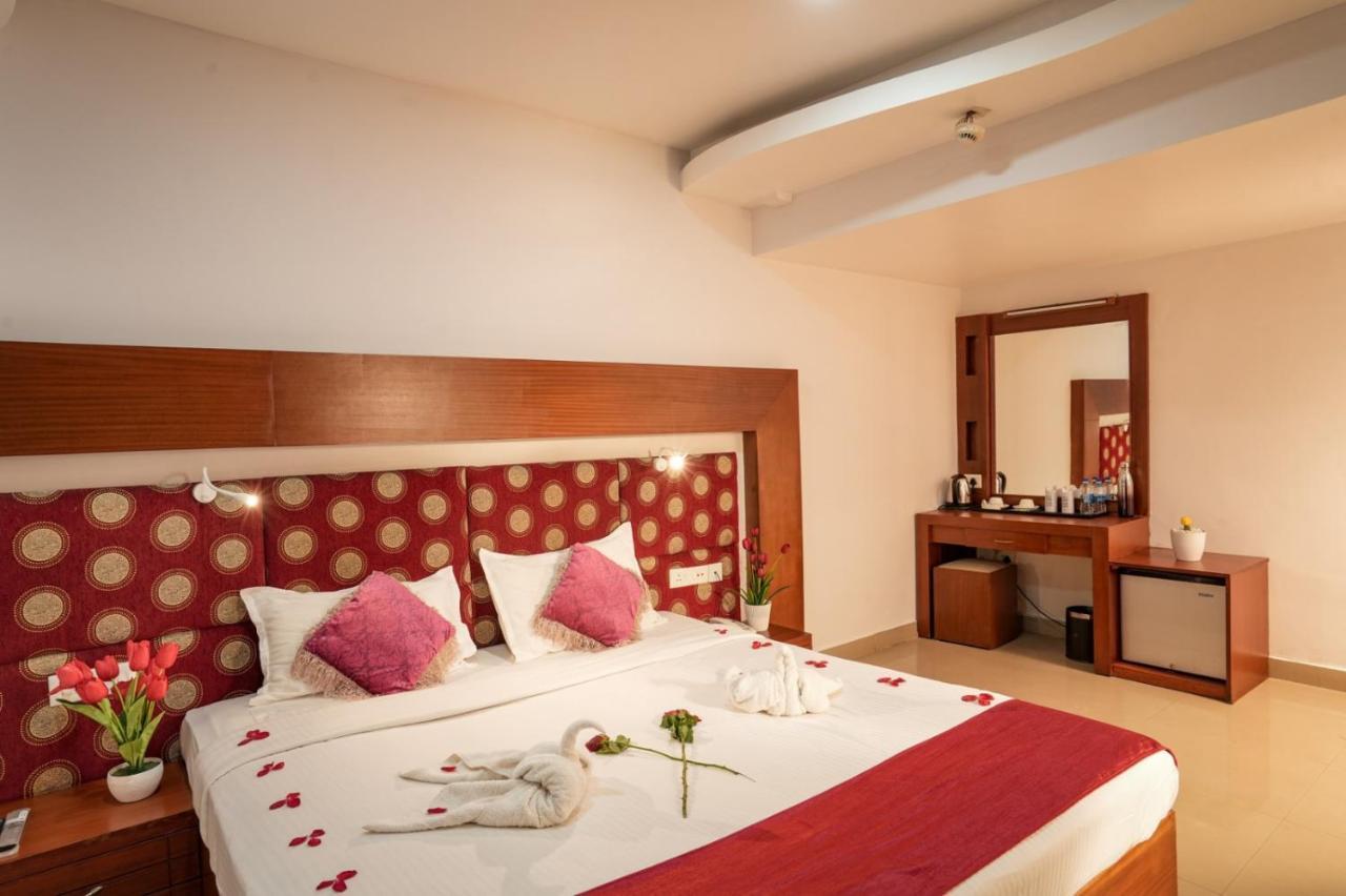 Empire Residency Hotel Tiruvalla Ngoại thất bức ảnh